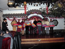 UniStrong��������Ƭ����