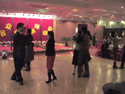 UniStrong��������Ƭ����